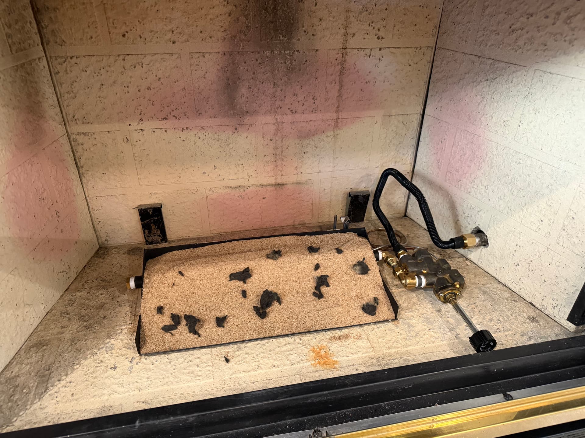 Revamped Gas Fireplace for a Cozy Home