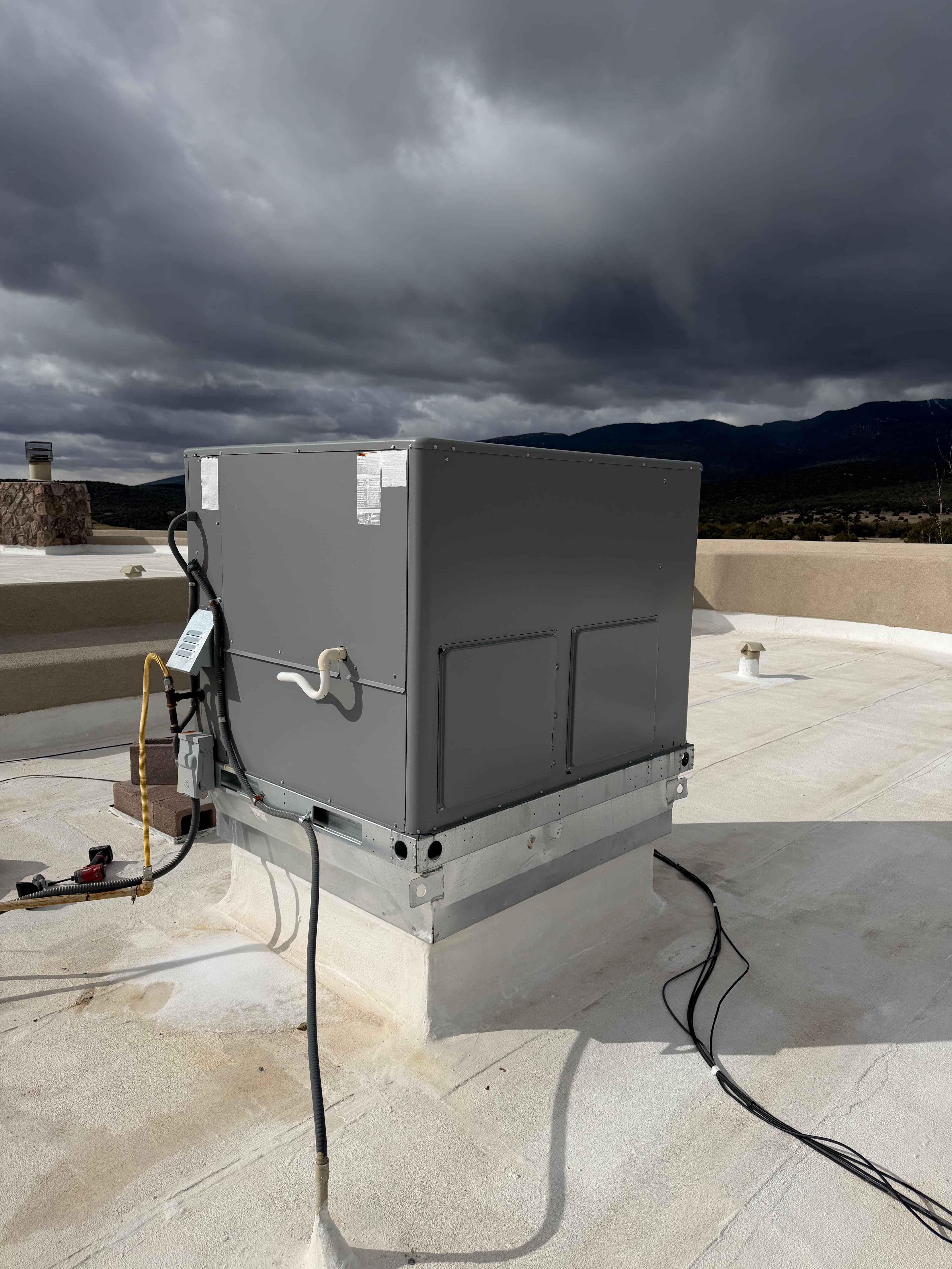 Project Rooftop Unit Maintenance in the Sandia Mountains image