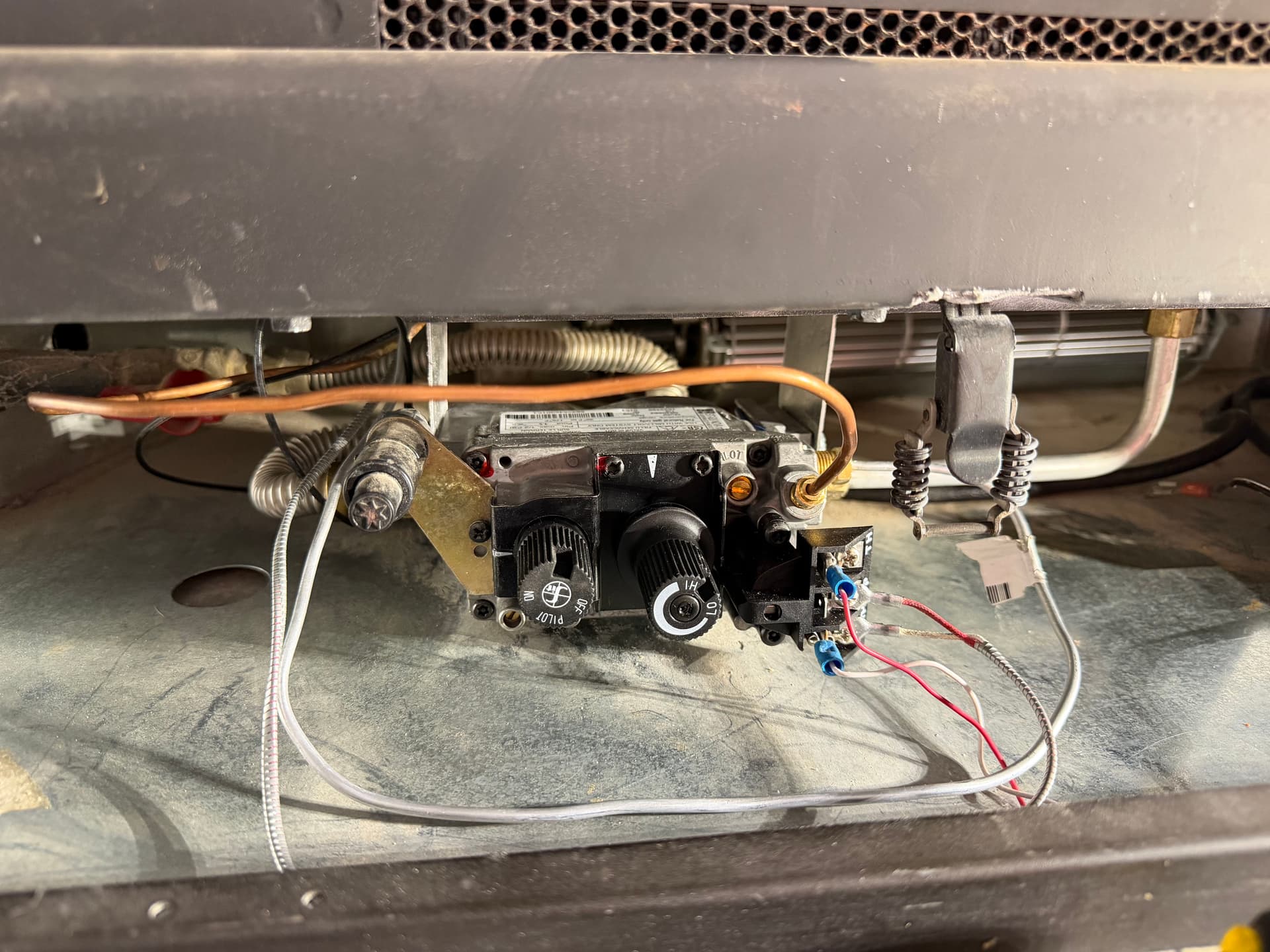 Gallery photos for Gas Fireplace Repair with Gas Valve Replacement Done Right: Image #1